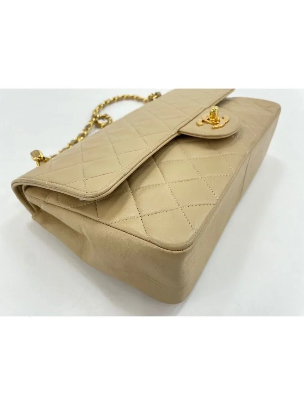 CHANEL 04 vintage chafing